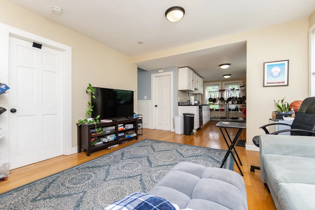 3 bed, 1 bath apartment for rent at 214R Harvard St Unit 2, Central Square — photo 15 of 25