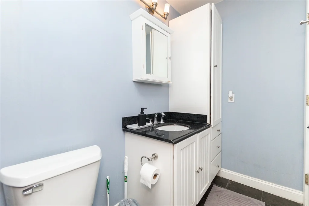 3 bed, 1 bath apartment for rent at 214R Harvard St Unit 2, Central Square — photo 10 of 25