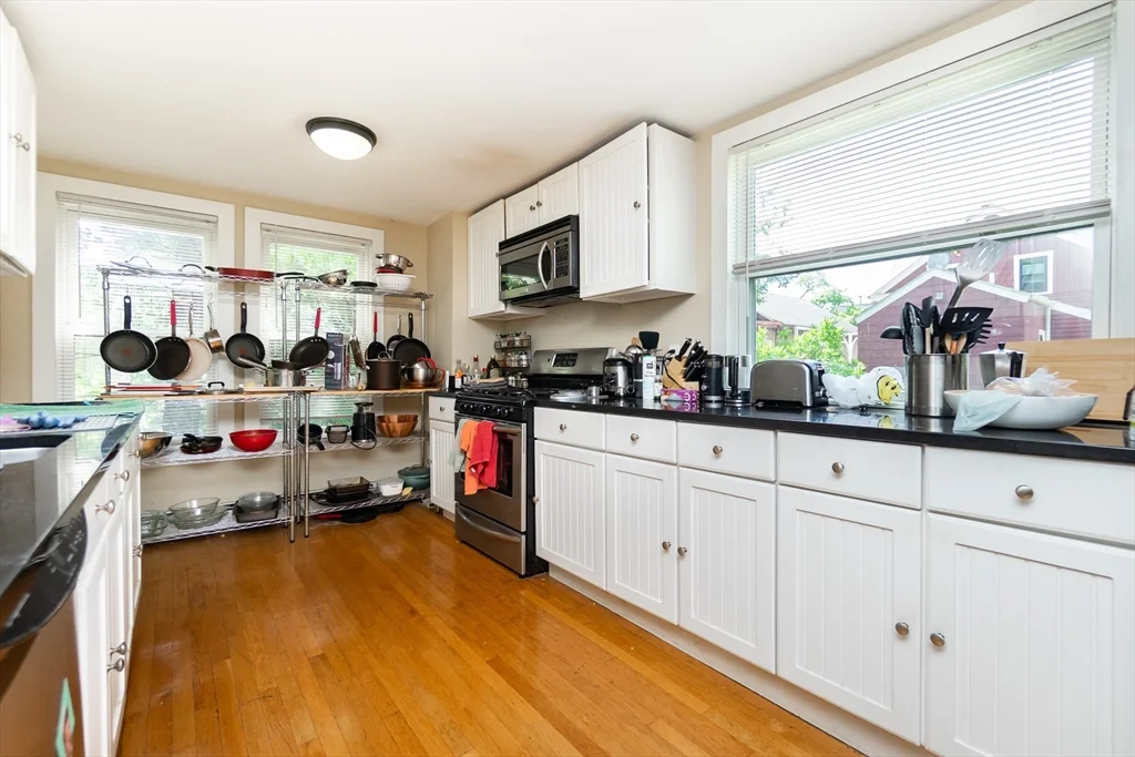 3 bed, 1 bath apartment for rent at 214R Harvard St Unit 2, Central Square — photo 23 of 25