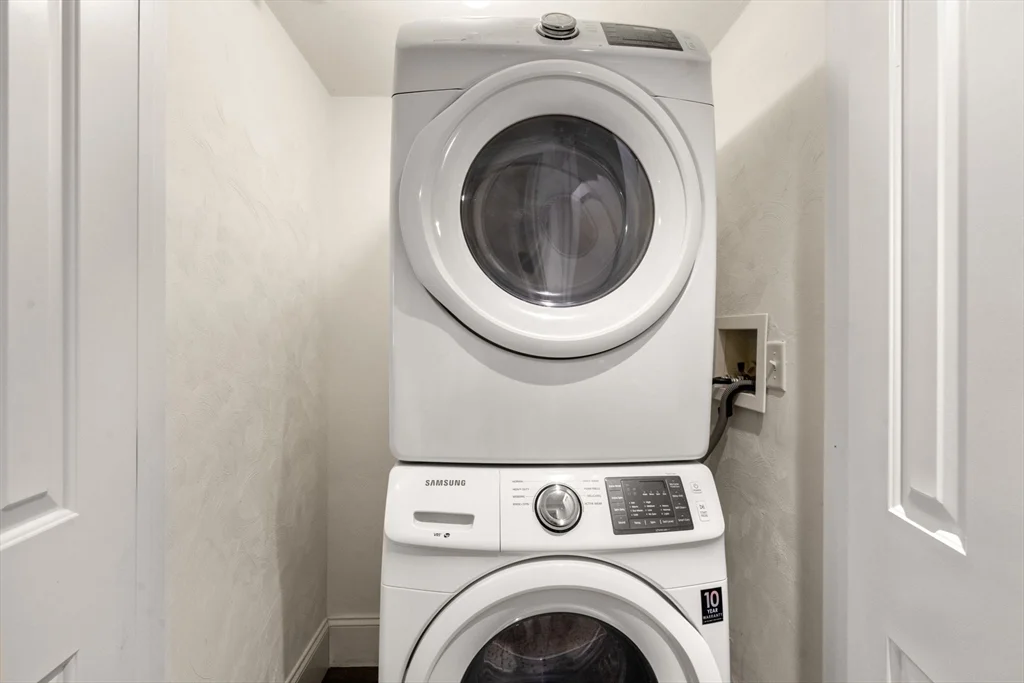 2 bed, 2 bath apartment for rent at 215 Athens St Unit 4, South Boston — photo 17 of 17