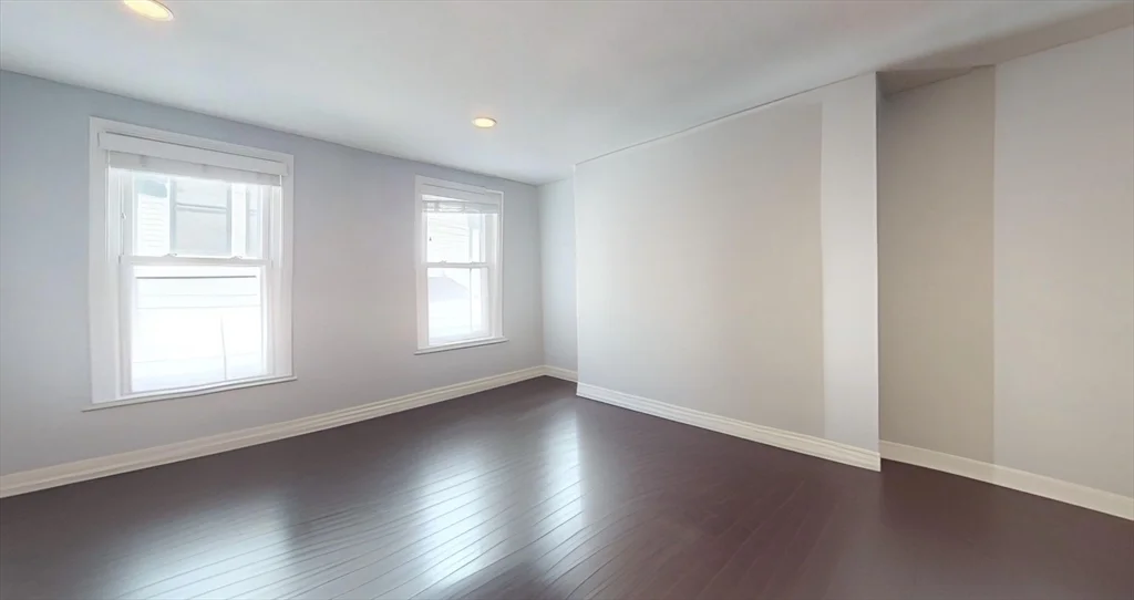 3 bed, 2 bath apartment for rent at 215 Bolton, South Boston — photo 7 of 13