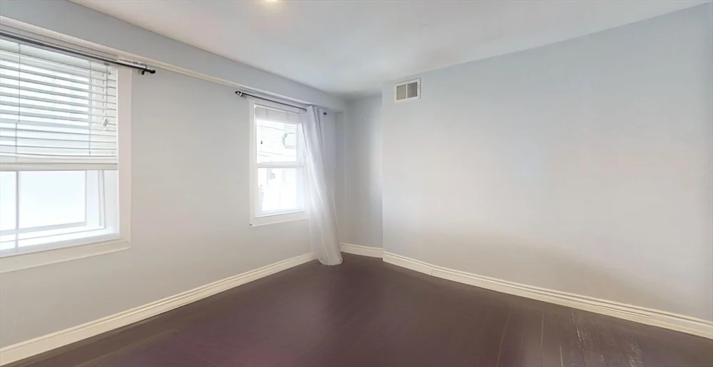 3 bed, 2 bath apartment for rent at 215 Bolton, South Boston — photo 2 of 13
