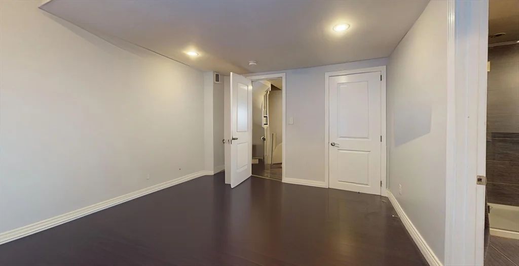 3 bed, 2 bath apartment for rent at 215 Bolton, South Boston — photo 3 of 13