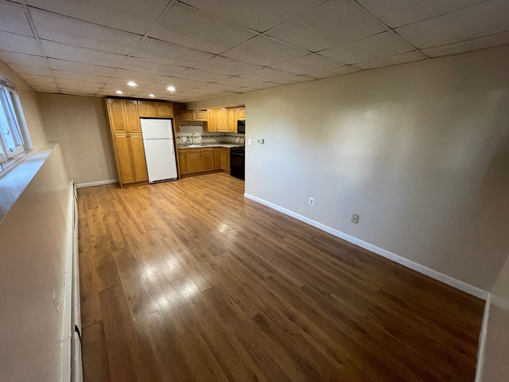 1 bed, 1 bath apartment for rent at 215 Chelmsford St Unit 1, Chelmsford — photo 7 of 12