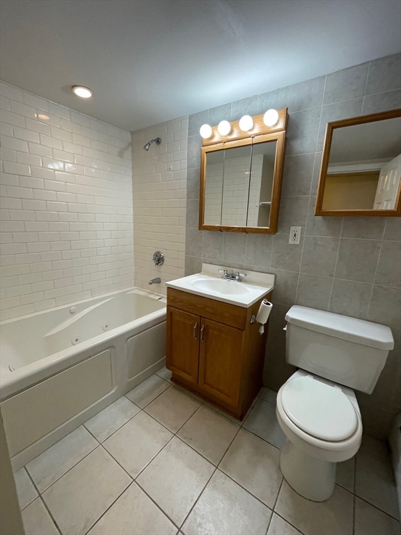 1 bed, 1 bath apartment for rent at 215 Chelmsford St Unit 1, Chelmsford — photo 11 of 12