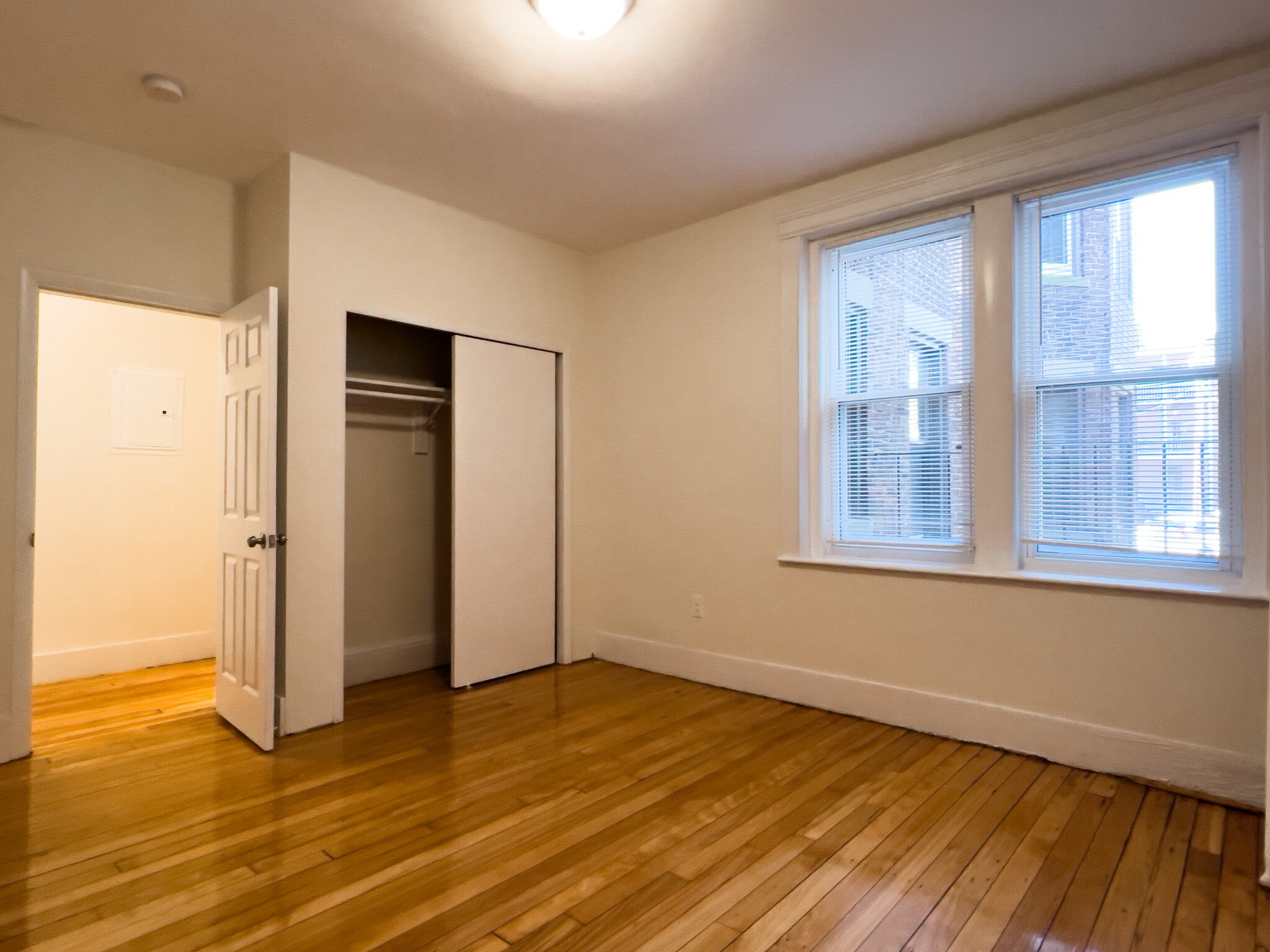 1.5 bed, 1 bath apartment for rent at 215 Harvard Ave Unit 1, Brighton — photo 10 of 12