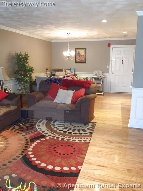2 bed, 2 bath apartment for rent at 215 Harvard St Unit 20, Tufts