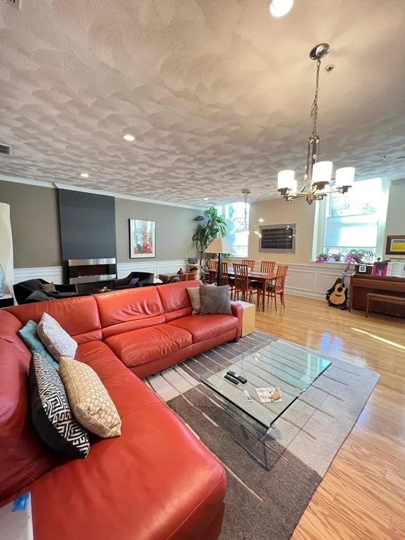 3 bed, 2.5 bath apartment for rent at 215 Harvard St Unit 23, Tufts University — photo 2 of 18