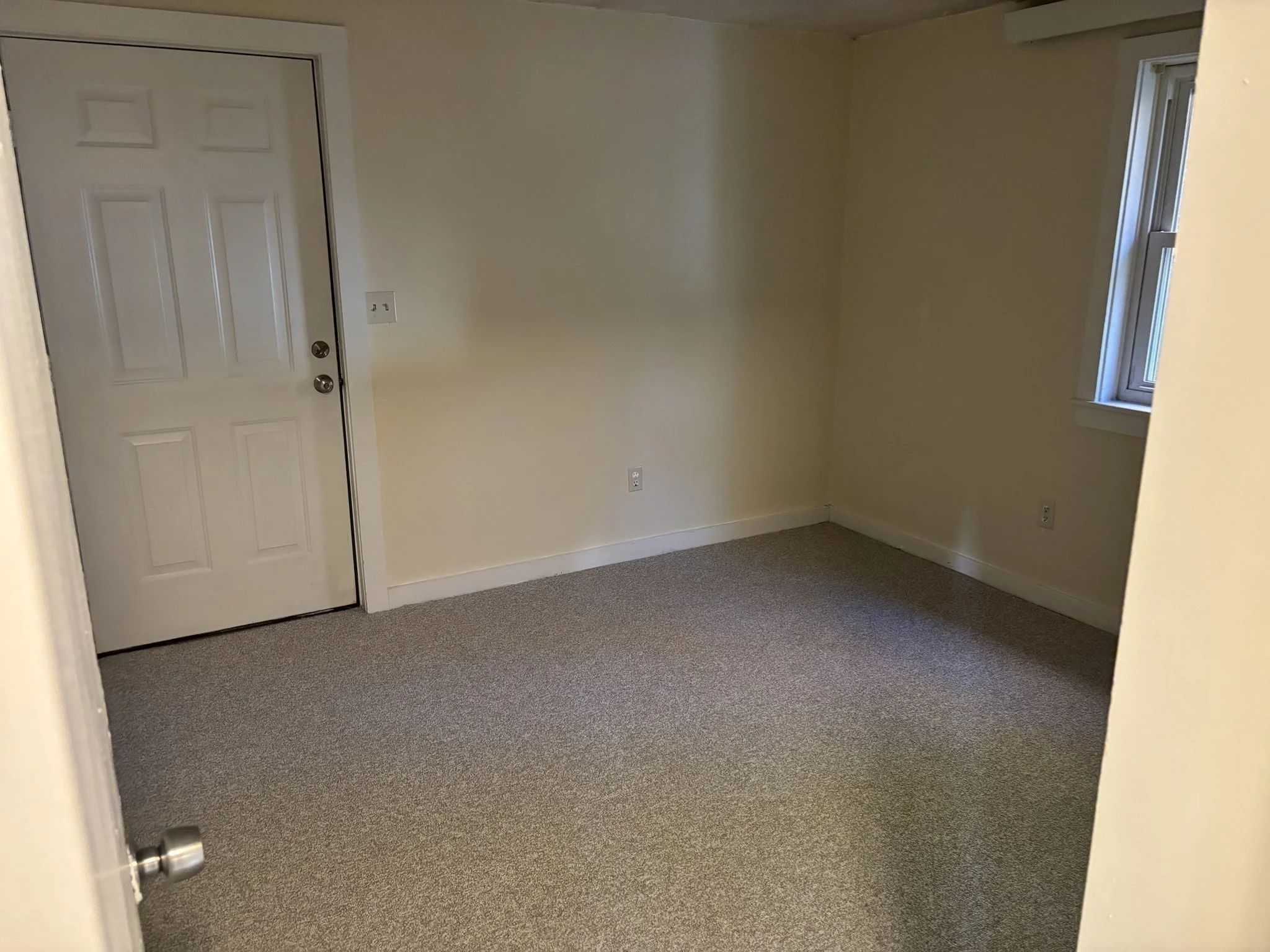 2 bed, 1 bath apartment for rent at 215 Jefferson St Unit 215, North Attleboro — photo 8 of 13