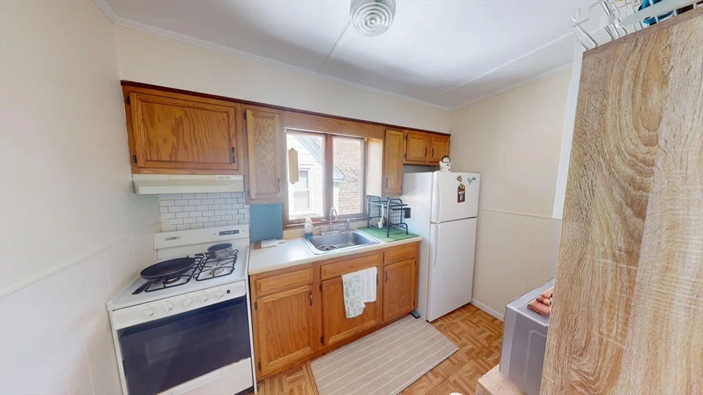 2 bed, 1 bath apartment for rent at 215 Parsons Unit 2, Brighton — photo 5 of 7