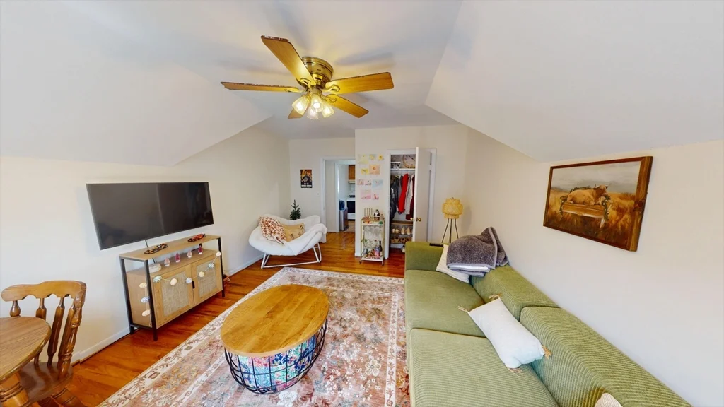 2 bed, 1 bath apartment for rent at 215 Parsons Unit 2, Brighton