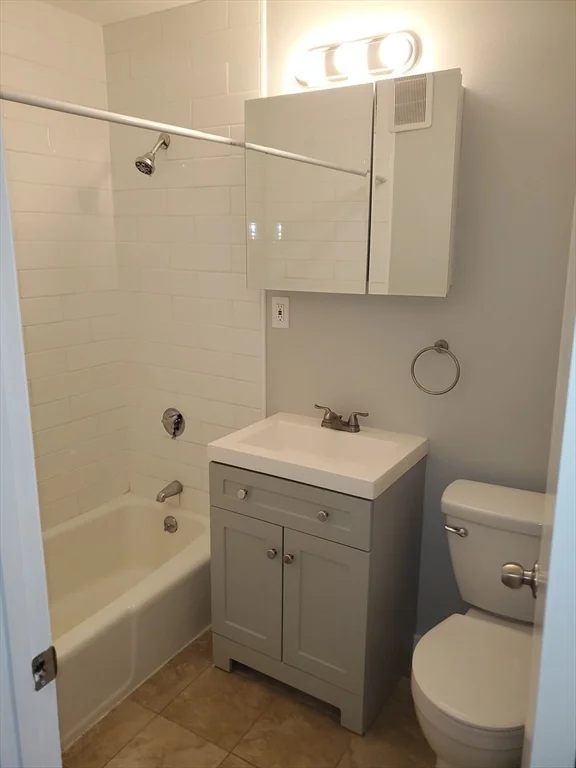 2 bed, 1 bath apartment for rent at 215 Pearl St Unit 10, Stoughton — photo 12 of 16