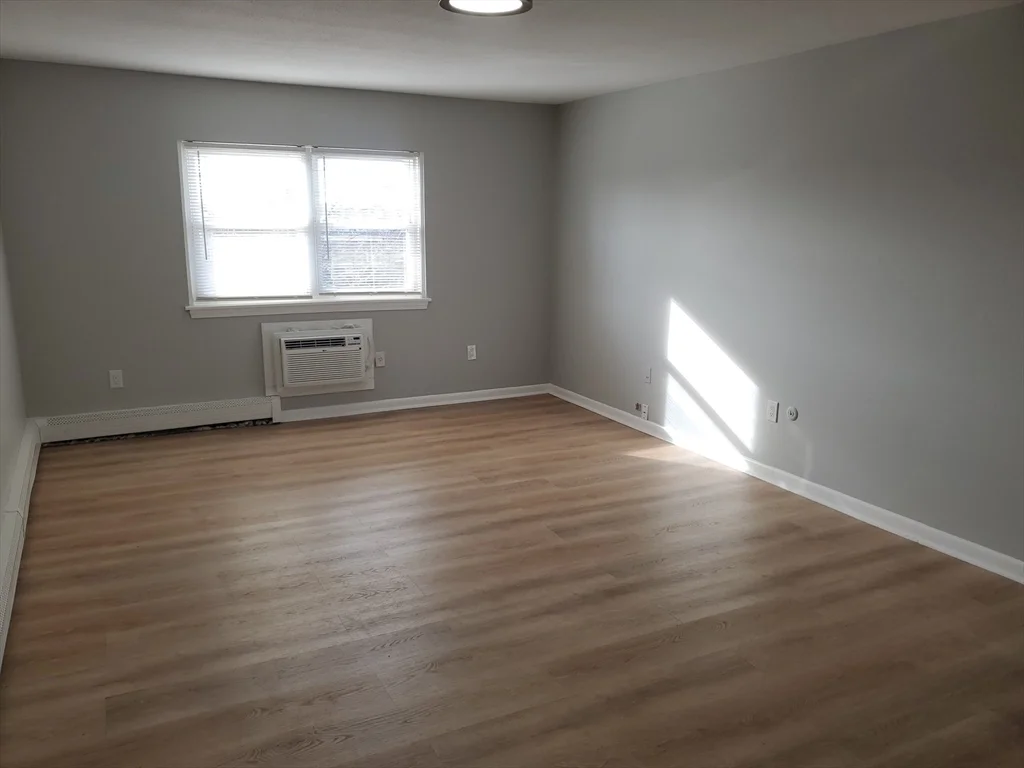 2 bed, 1 bath apartment for rent at 215 Pearl St Unit 10, Stoughton — photo 6 of 16