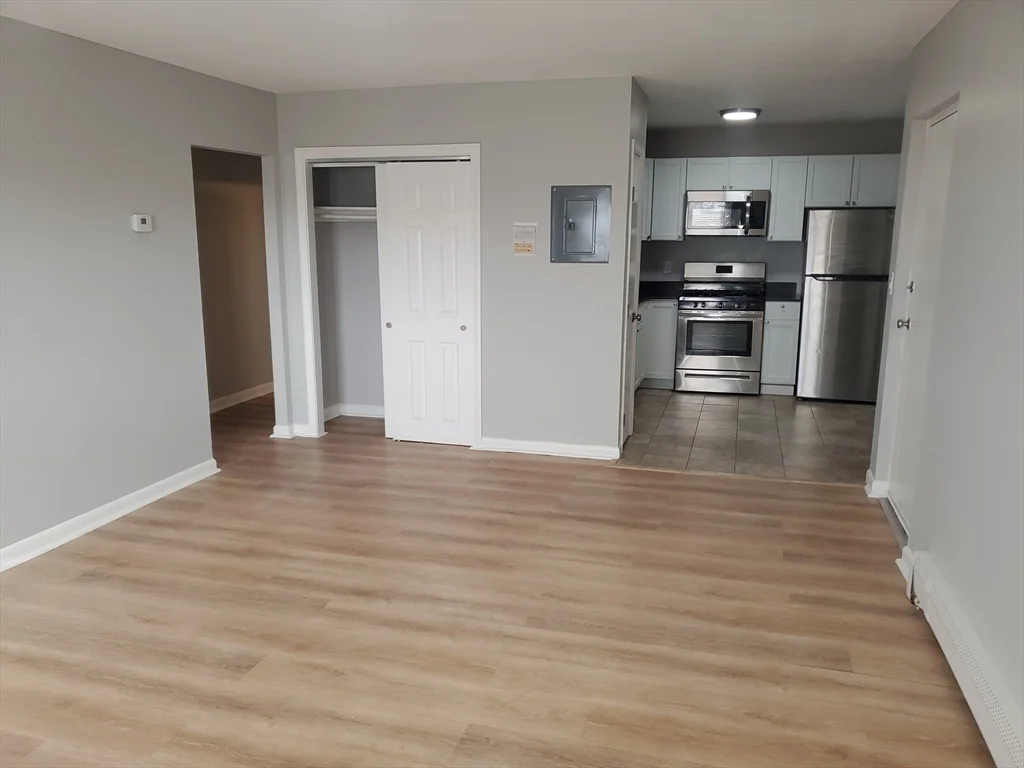 2 bed, 1 bath apartment for rent at 215 Pearl St Unit 10, Stoughton — photo 4 of 16