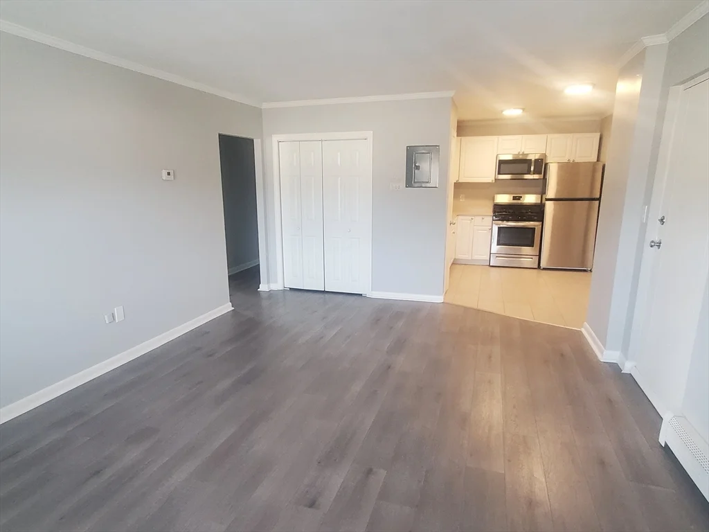 2 bed, 1 bath apartment for rent at 215 Pearl St Unit 11, Stoughton — photo 2 of 13