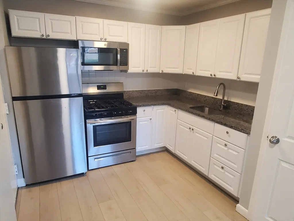 2 bed, 1 bath apartment for rent at 215 Pearl St Unit 8, Stoughton — photo 1 of 18