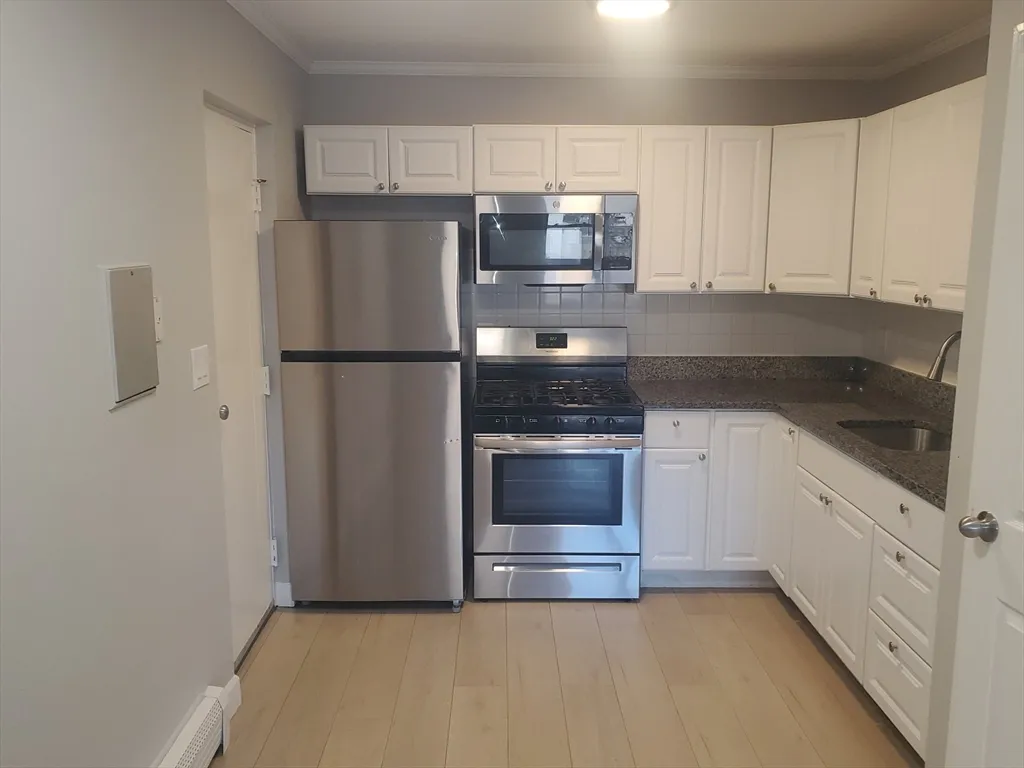 2 bed, 1 bath apartment for rent at 215 Pearl St Unit 8, Stoughton — photo 2 of 18