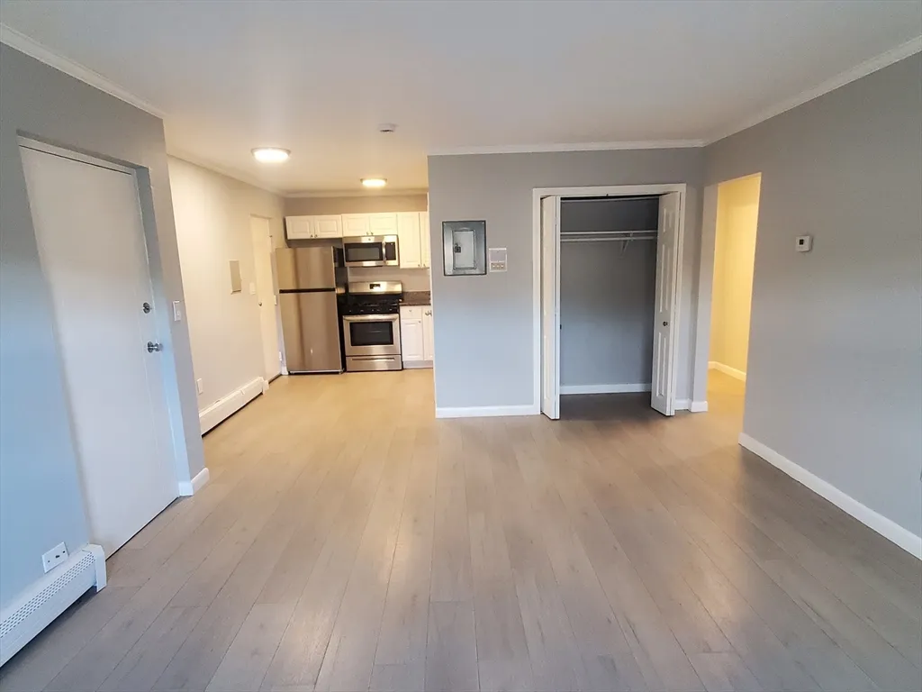 2 bed, 1 bath apartment for rent at 215 Pearl St Unit 8, Stoughton — photo 4 of 18