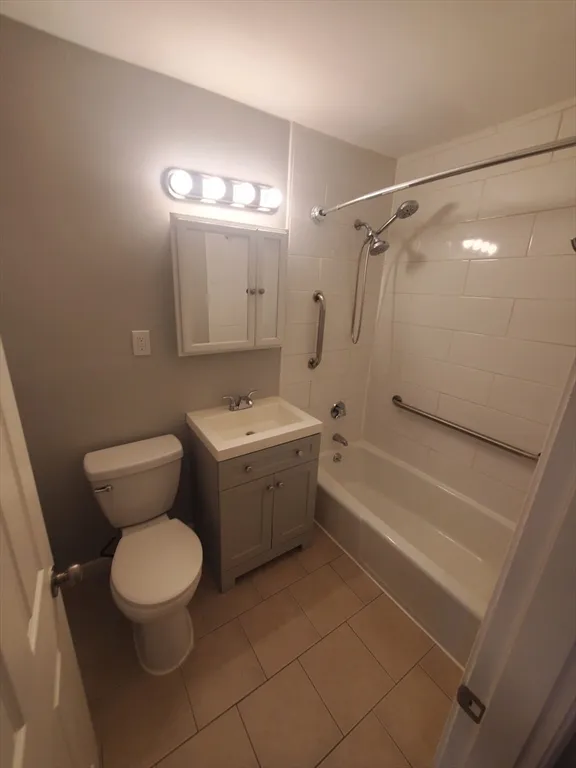 2 bed, 1 bath apartment for rent at 215 Pearl St Unit 8, Stoughton — photo 11 of 18