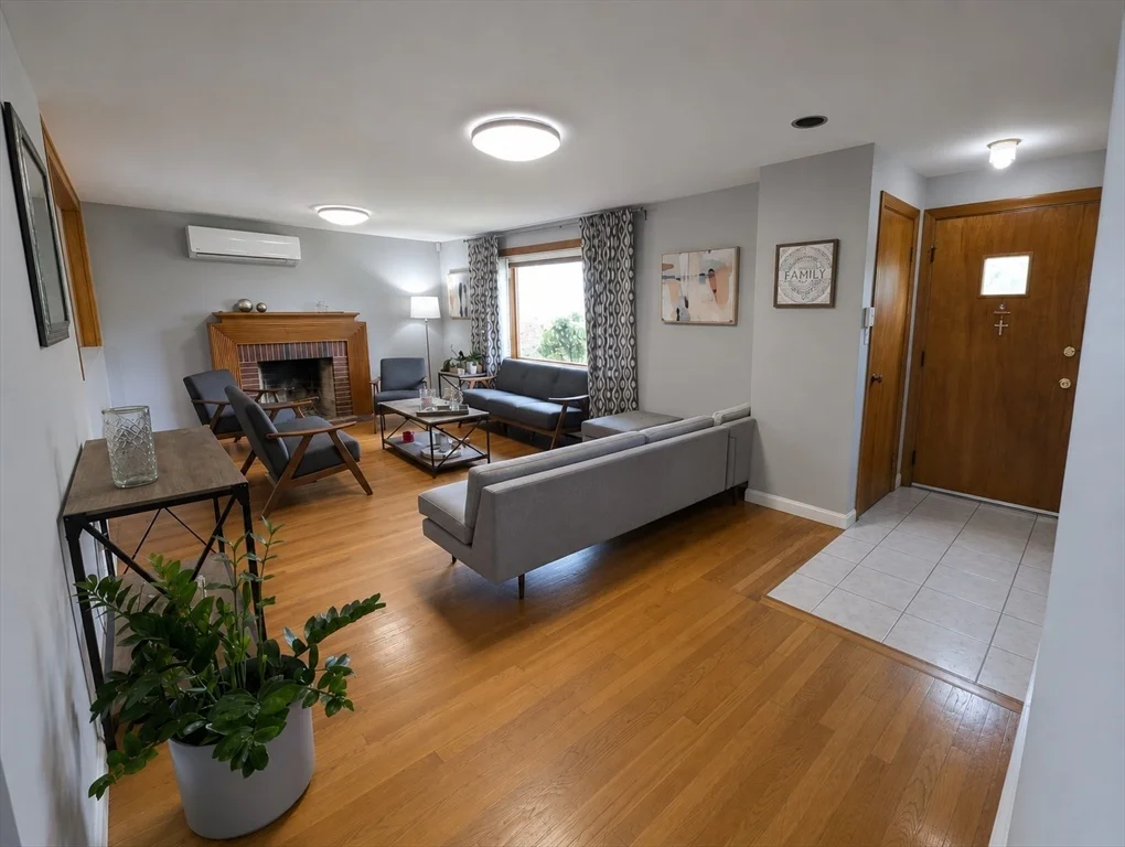 4 bed, 2 bath apartment for rent at 215 Salem St Unit SF, Revere — photo 5 of 36