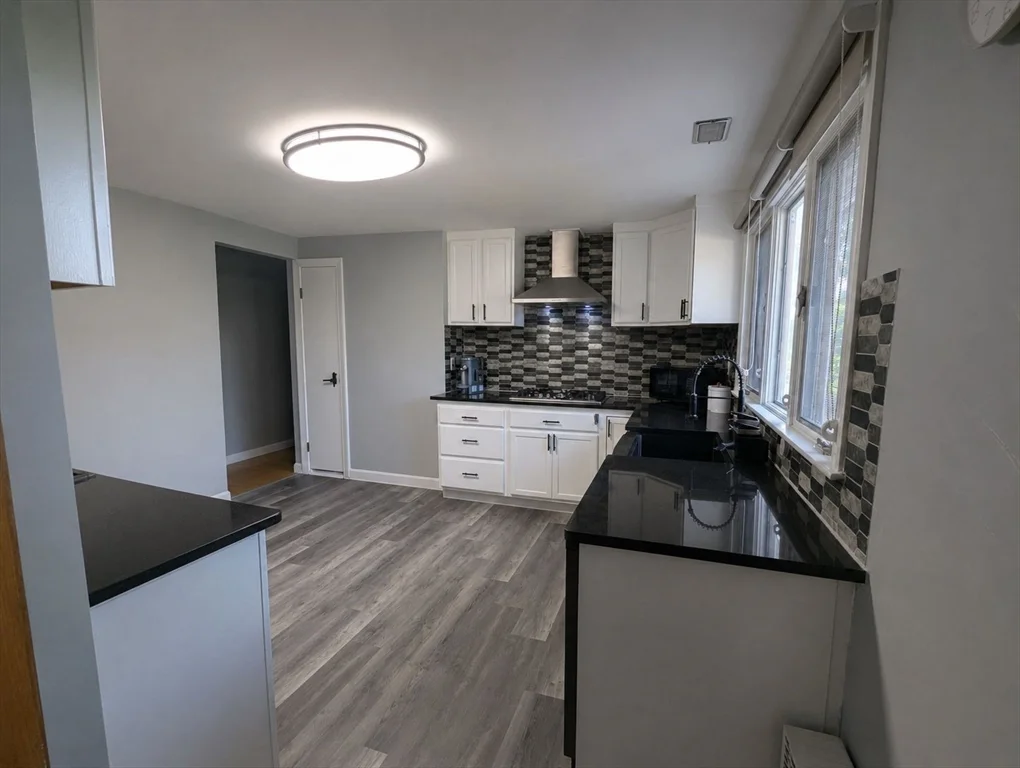 4 bed, 2 bath apartment for rent at 215 Salem St Unit SF, Revere — photo 4 of 36