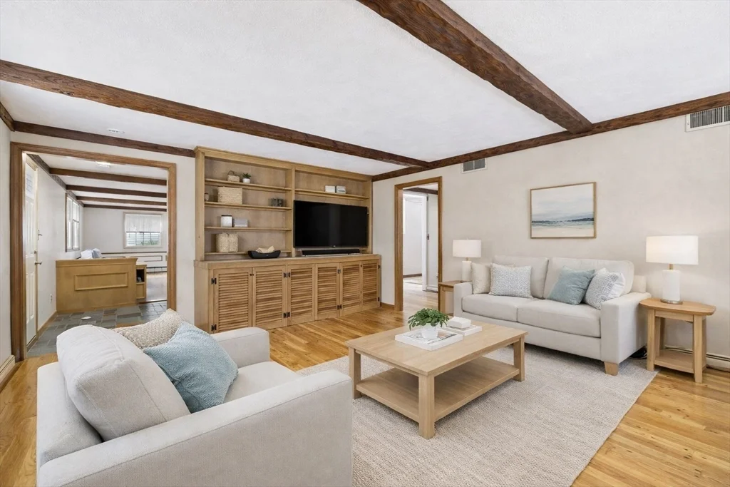 4 bed, 4+ bath apartment for rent at 215 Stoney Lea Rd, Precinct One/Upper Dedham — photo 4 of 12