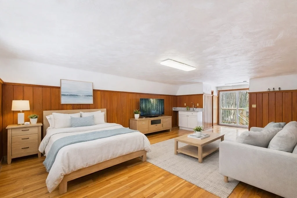 4 bed, 4+ bath apartment for rent at 215 Stoney Lea Rd, Precinct One/Upper Dedham — photo 9 of 12