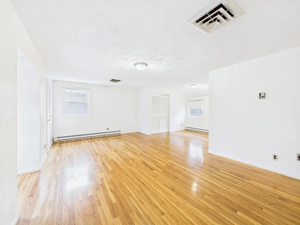 4 bed, 4+ bath apartment for rent at 215 Stoney Lea Rd, Precinct One/Upper Dedham — photo 7 of 12