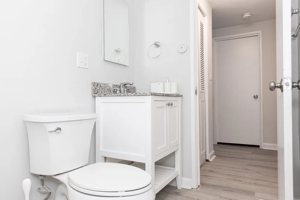 2 bed, 1 bath apartment for rent at 215 Winter St Unit 1P, East Weymouth — photo 19 of 20