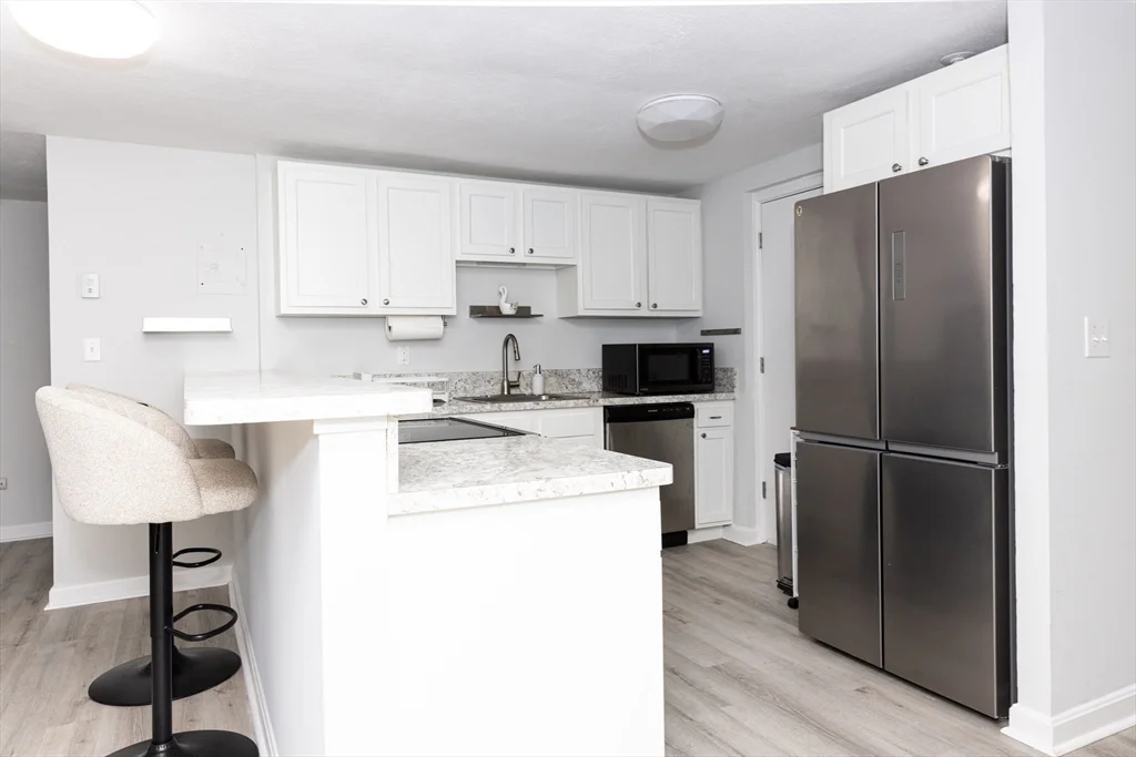 2 bed, 1 bath apartment for rent at 215 Winter St Unit 1P, East Weymouth — photo 9 of 20