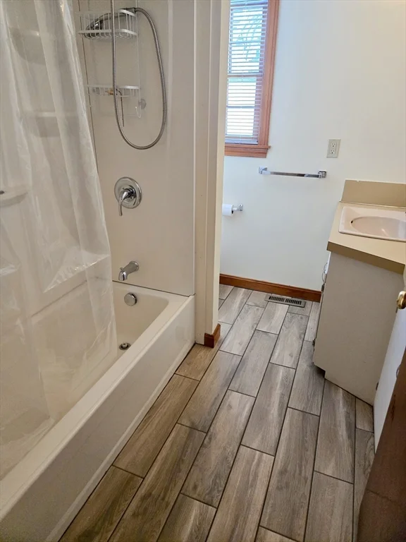 2 bed, 1 bath apartment for rent at 216 Ashland Ave Unit 1, Southbridge — photo 8 of 10