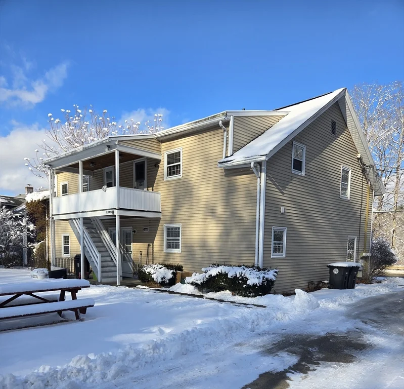 2 bed, 1 bath apartment for rent at 216 Ashland Ave Unit 1, Southbridge — photo 1 of 10