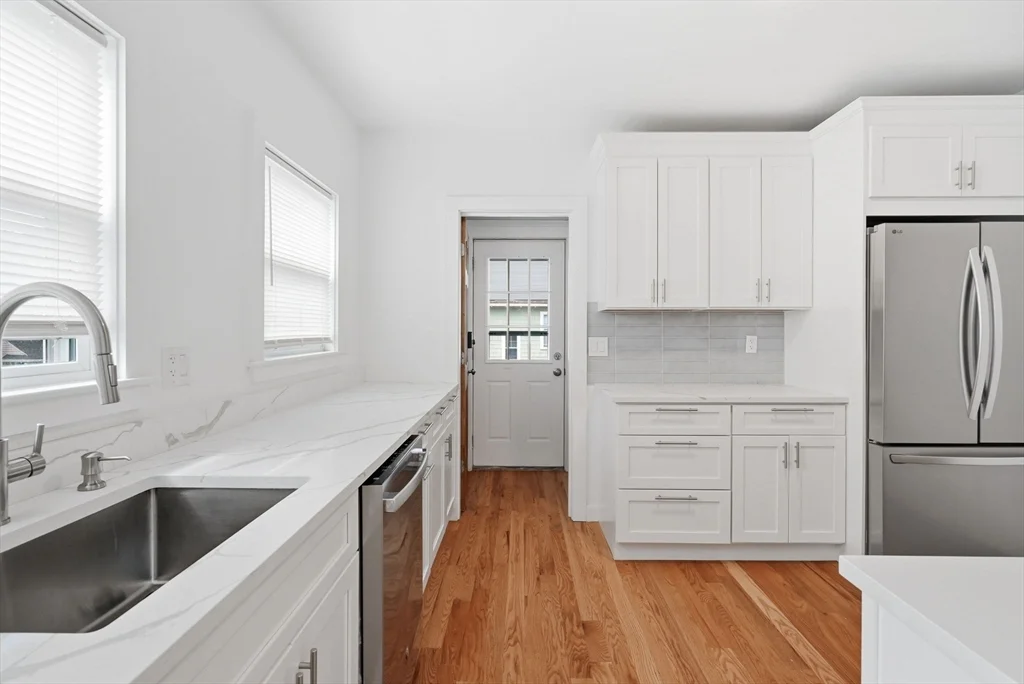 5 bed, 2 bath apartment for rent at 216 Broadway Unit Unit 2, East Arlington — photo 13 of 42