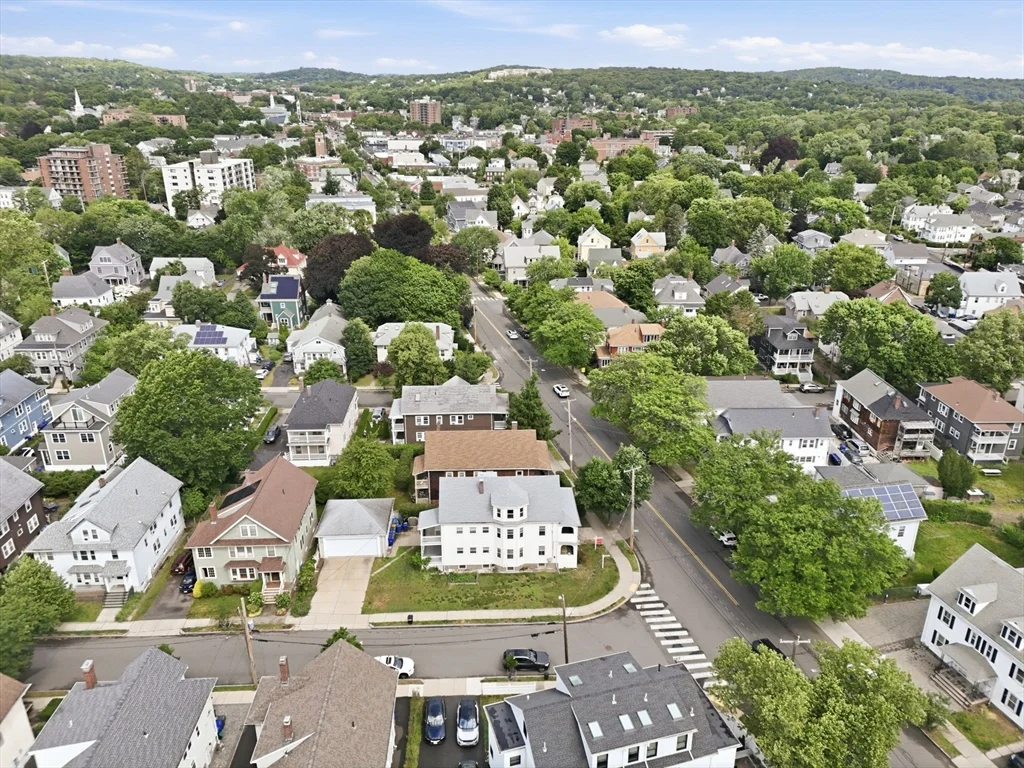 5 bed, 2 bath apartment for rent at 216 Broadway Unit Unit 2, East Arlington — photo 41 of 42