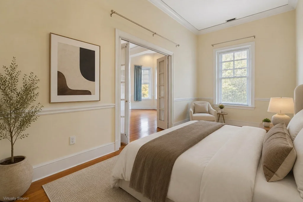 2 bed, 2 bath apartment for rent at 216 Commonwealth Ave Unit UNIT 4, Back Bay — photo 4 of 19