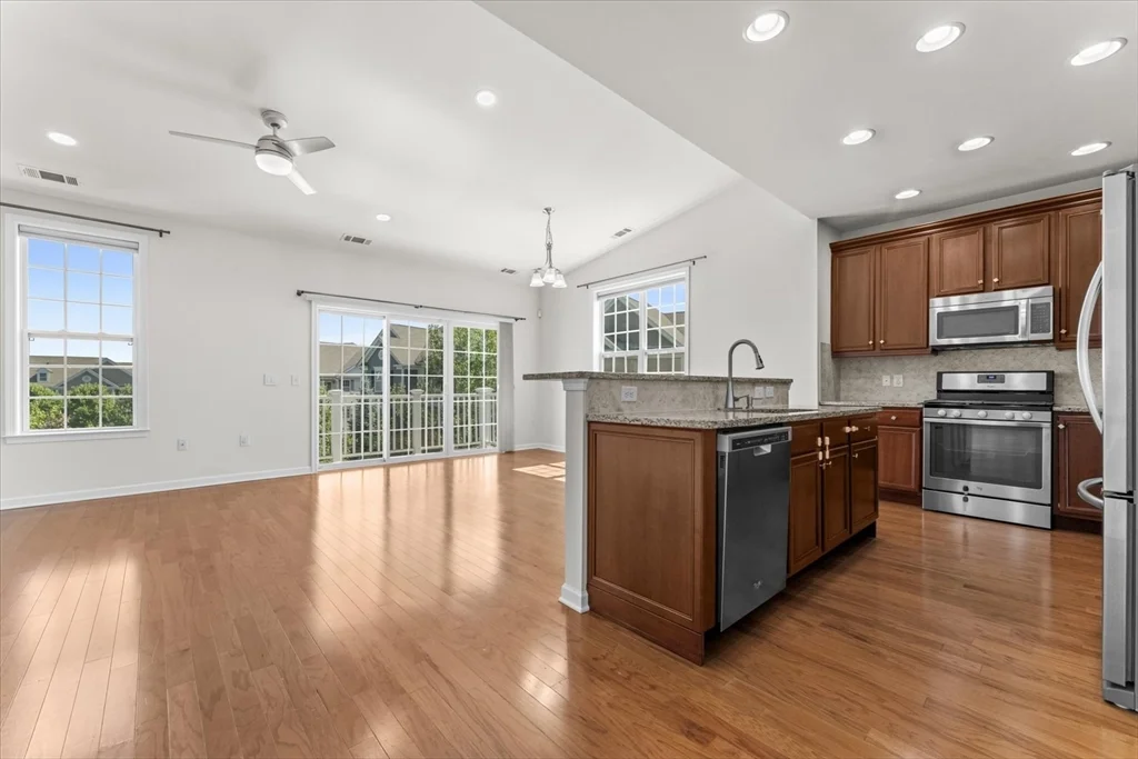 2 bed, 2 bath apartment for rent at 216 Corning Fairbanks Unit 216, Westborough — photo 4 of 14