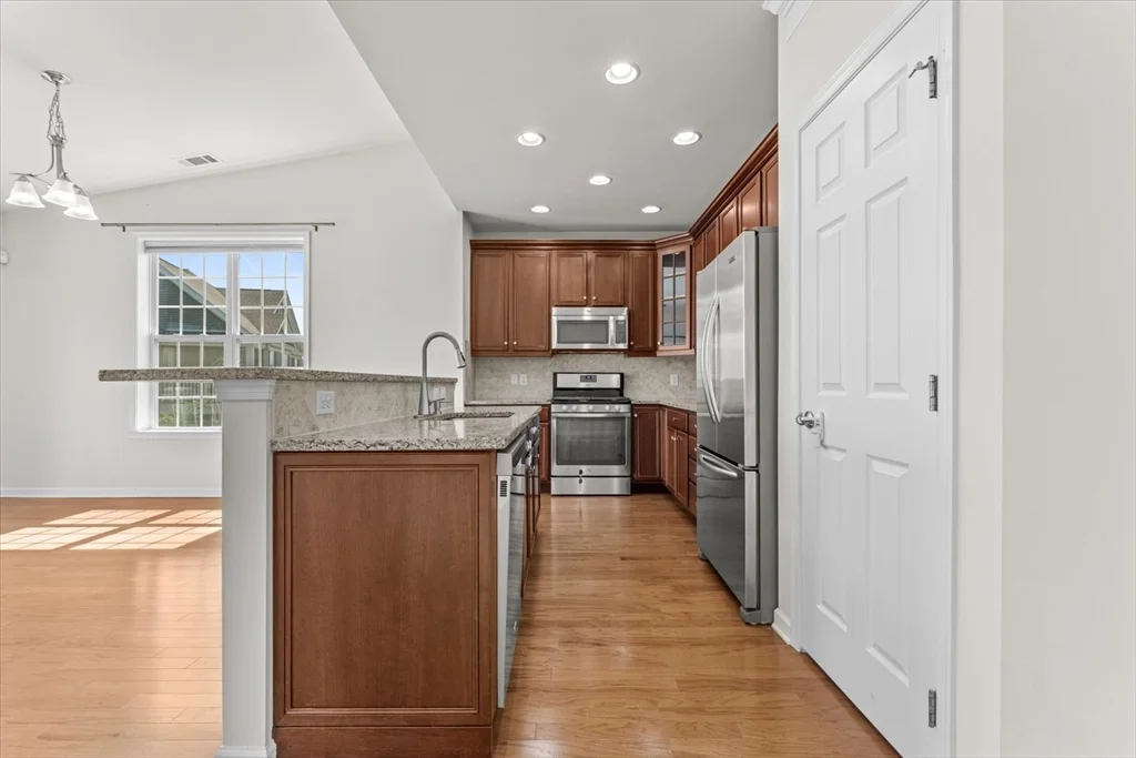 2 bed, 2 bath apartment for rent at 216 Corning Fairbanks Unit 216, Westborough — photo 5 of 14