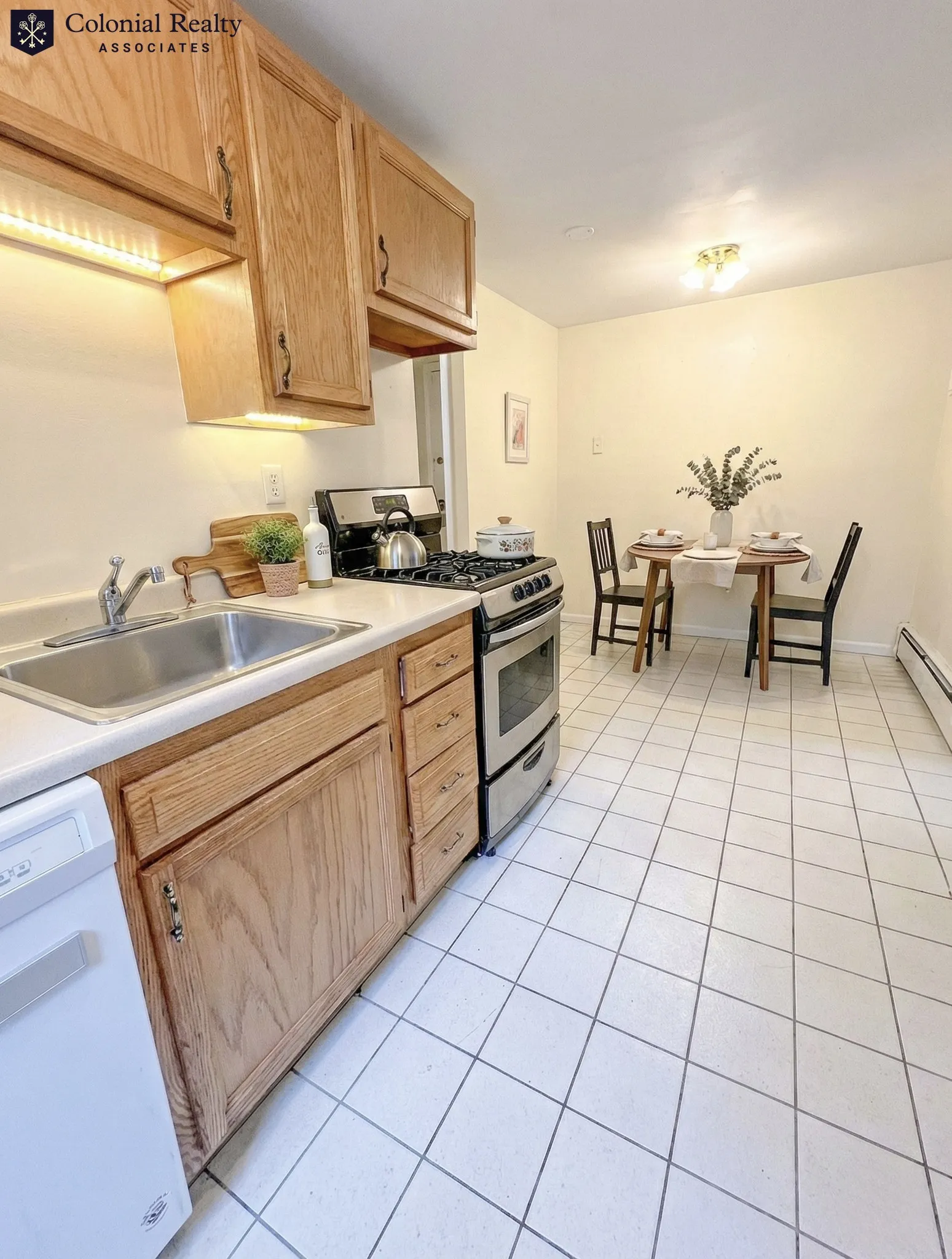4 bed, 2 bath apartment for rent at 216 Freeman St Unit 2, North Brookline — photo 7 of 13