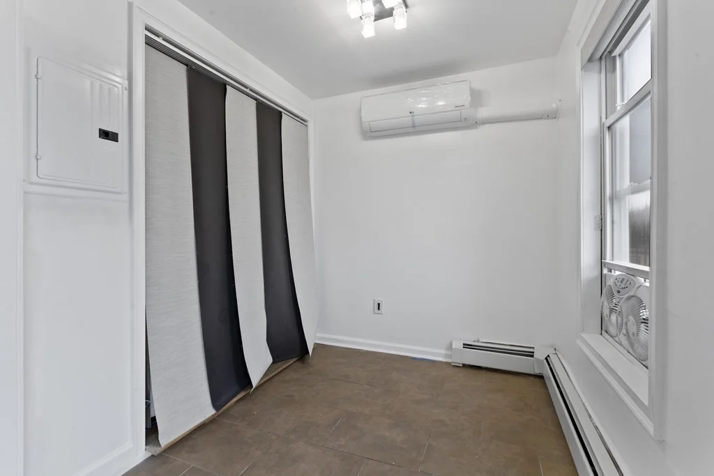 2 bed, 2 bath apartment for rent at 216 K Unit 2, Boston — photo 4 of 17