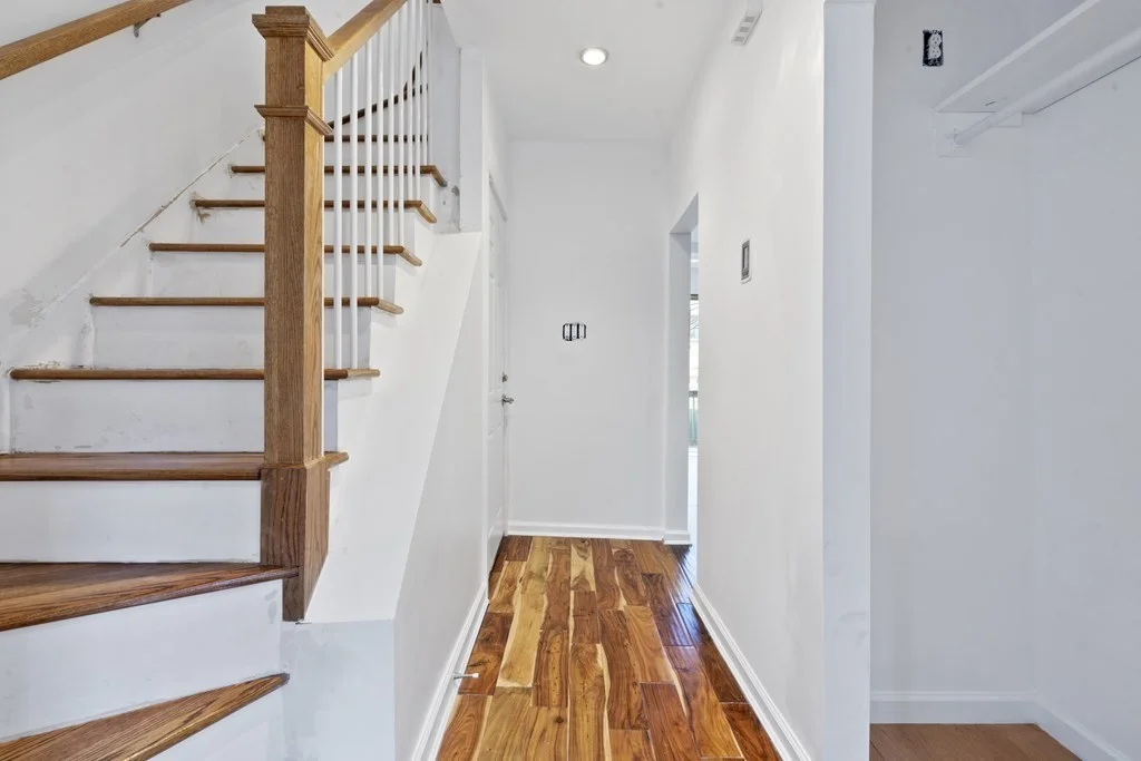 2 bed, 2 bath apartment for rent at 216 K Unit 2, Boston — photo 8 of 17