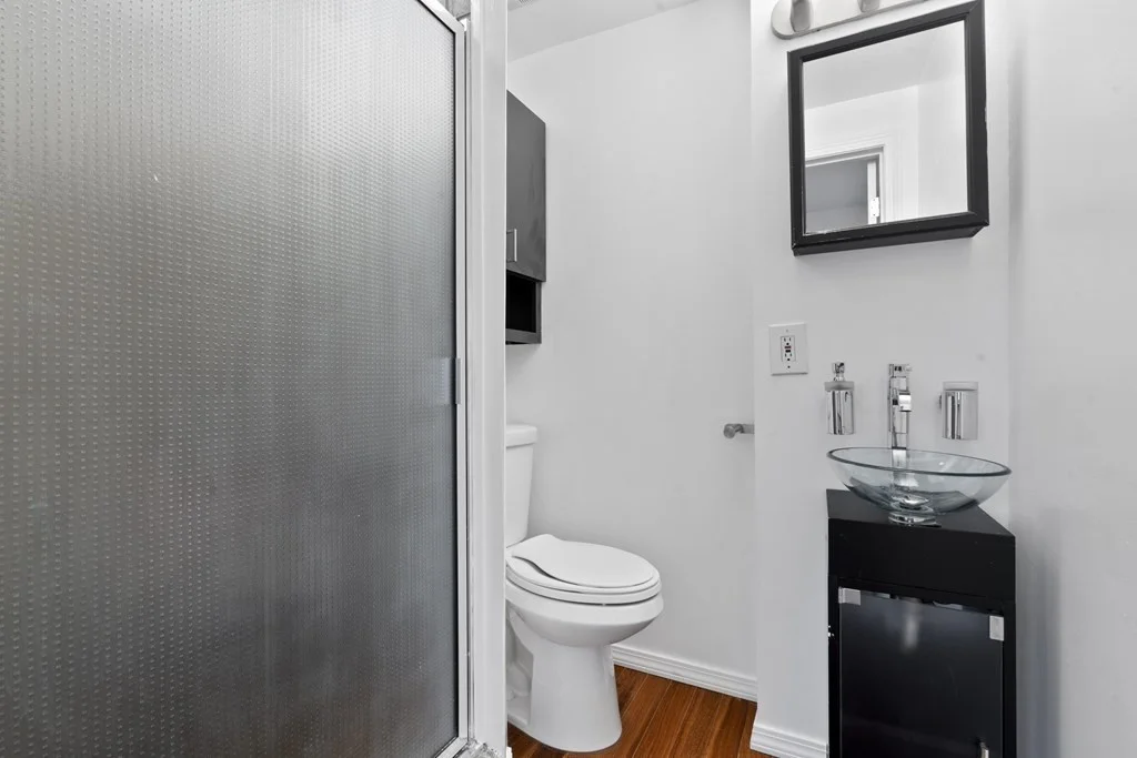 2 bed, 2 bath apartment for rent at 216 K Unit 2, Boston — photo 14 of 17