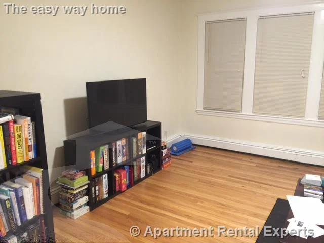 2 bed, 1 bath apartment for rent at 216 Massachusetts Ave Unit 2, East Arlington — photo 4 of 10