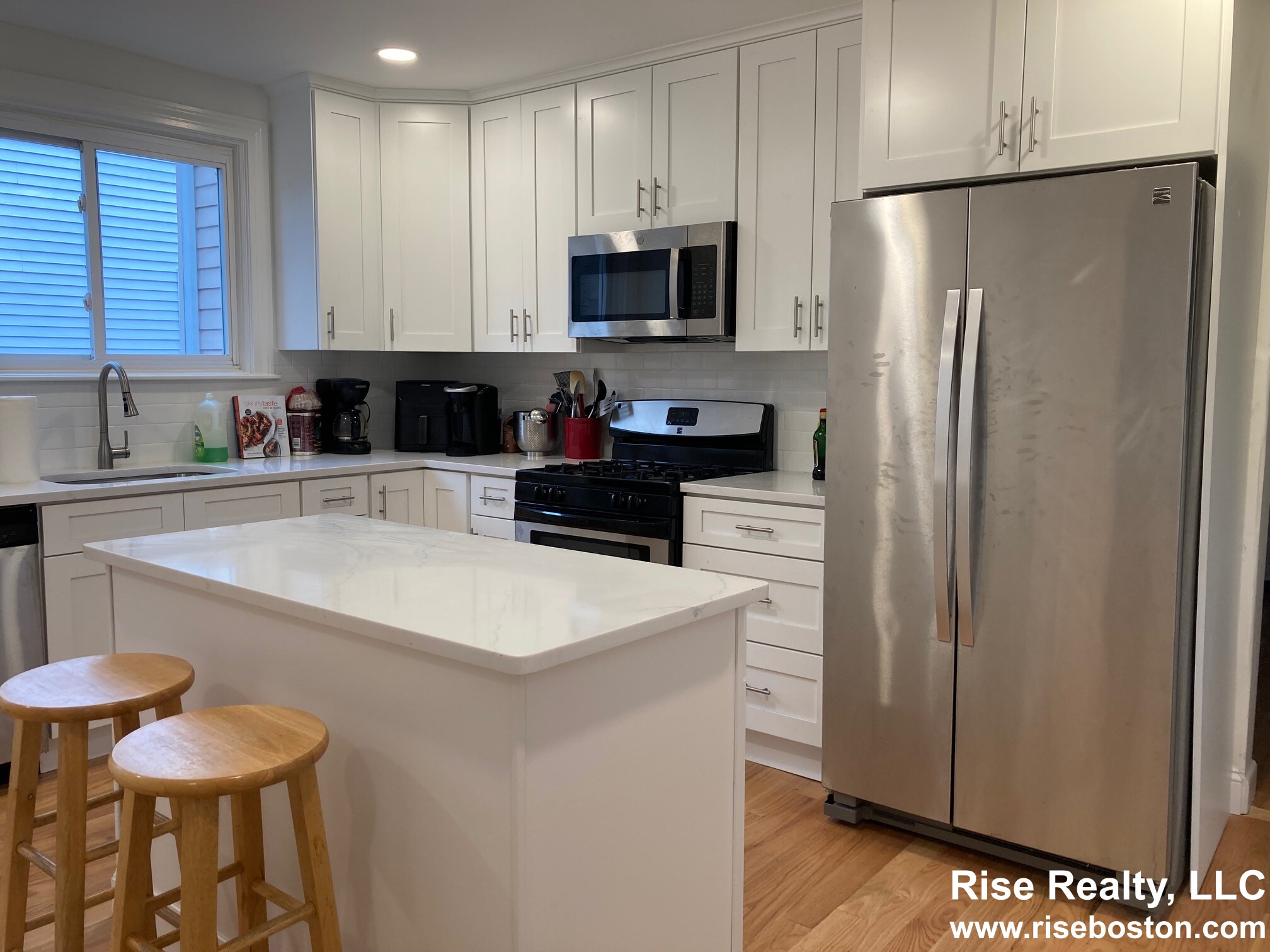 7 bed, 2 bath apartment for rent at 216 Norfolk St Unit 216, The Port