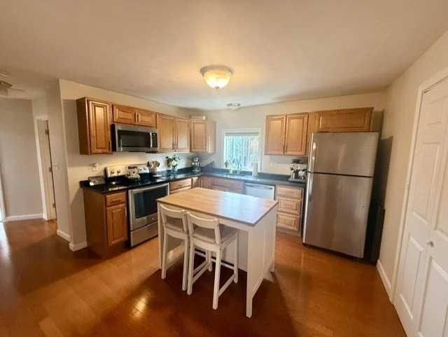 2 bed, 1 bath apartment for rent at 216 Pond St Unit 2, South Braintree — photo 2 of 23