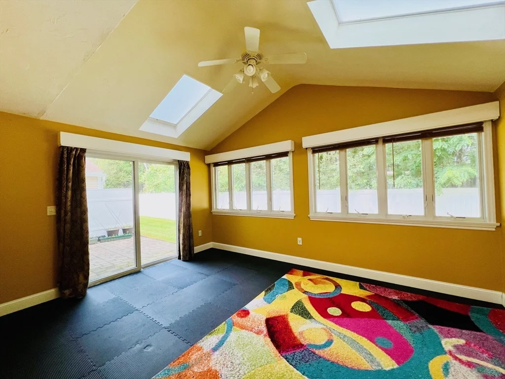 3 bed, 2 bath apartment for rent at 216 Rangeway Unit 172, Billerica — photo 6 of 19