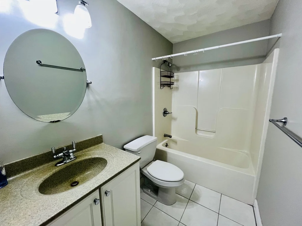 3 bed, 2 bath apartment for rent at 216 Rangeway Unit 172, Billerica — photo 15 of 19