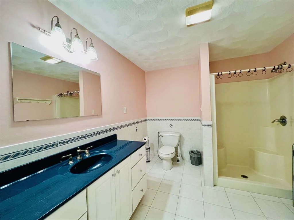 3 bed, 2 bath apartment for rent at 216 Rangeway Unit 172, Billerica — photo 13 of 19