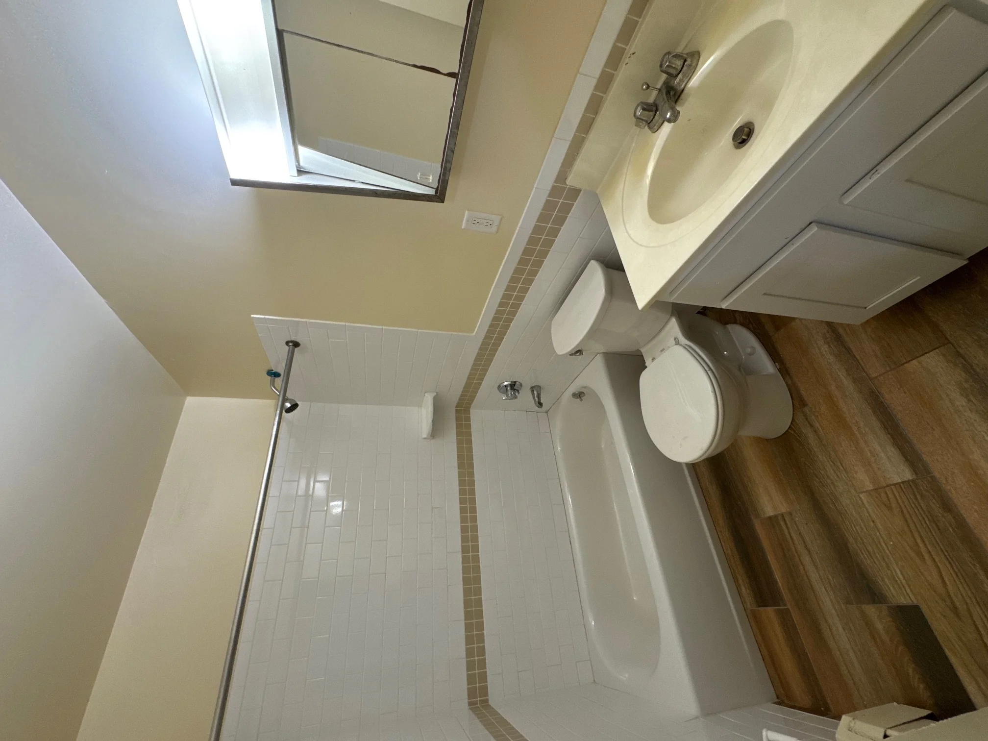 1 bed, 1 bath apartment for rent at 2165 Dorchester Ave Unit B4, Dorchester — photo 2 of 2