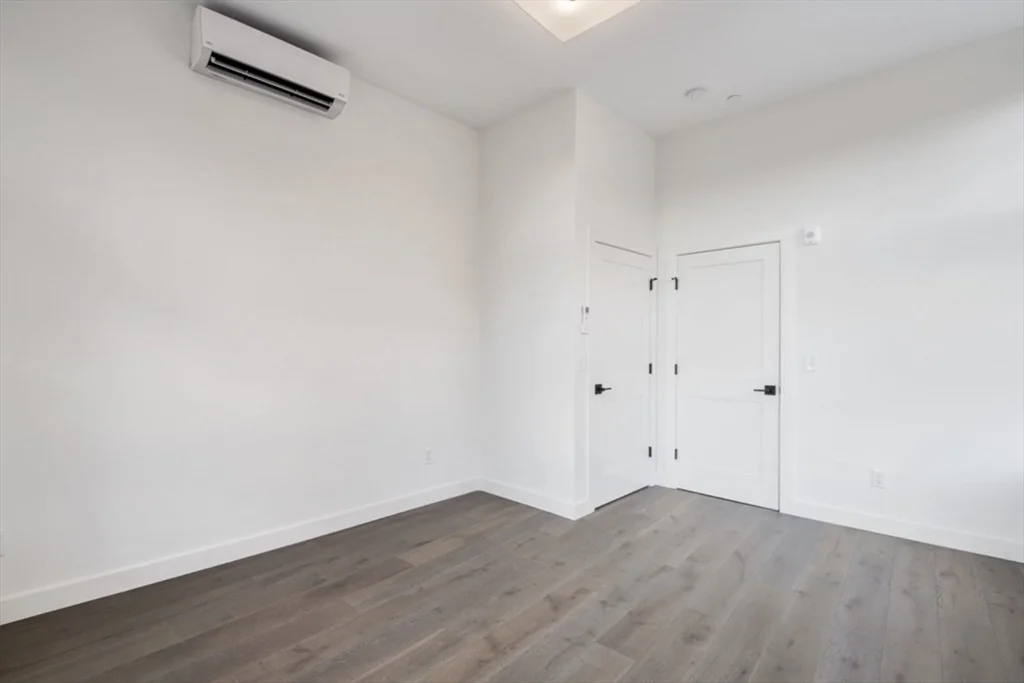 2 bed, 2 bath apartment for rent at 217-221 Essex St Unit 305, Salem — photo 5 of 11
