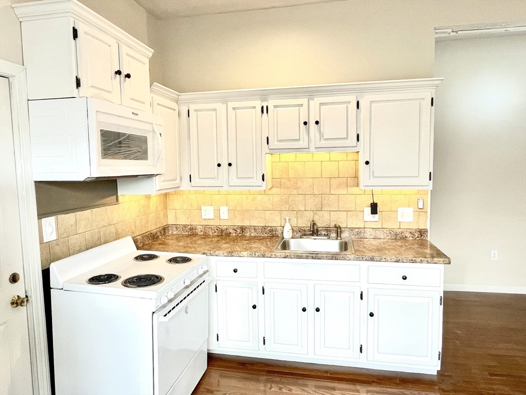 1 bed, 1 bath apartment for rent at 217-221 Highland Ave, Unit 1, Malden — photo 16 of 26